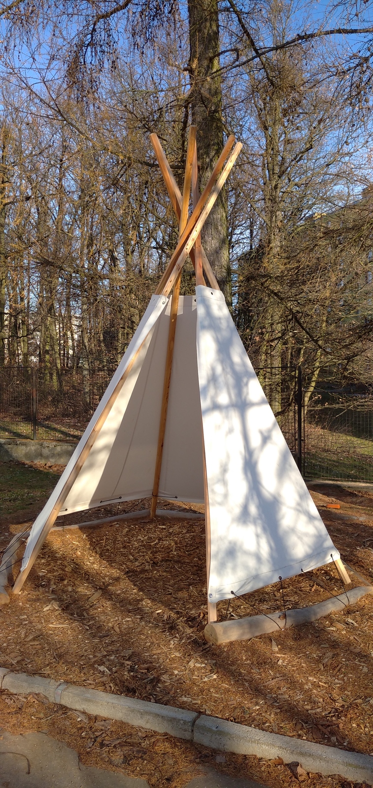 Foto teepee 1.jpg